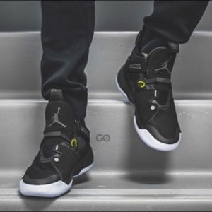 Nike Air Jordan 33 Shoe - Blackout